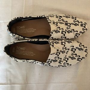 Toms musical note flats.